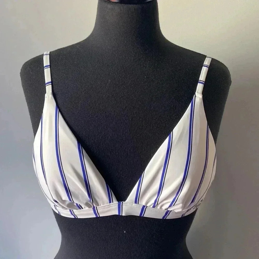 * NWOT* Tropik |  Triangle Bikini Top